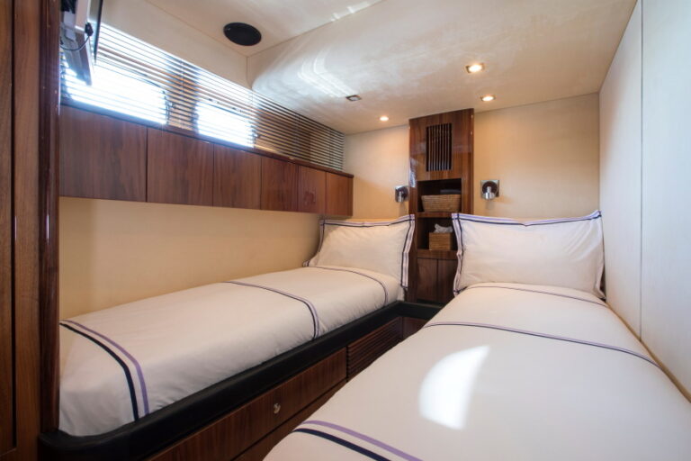 Twin Suite