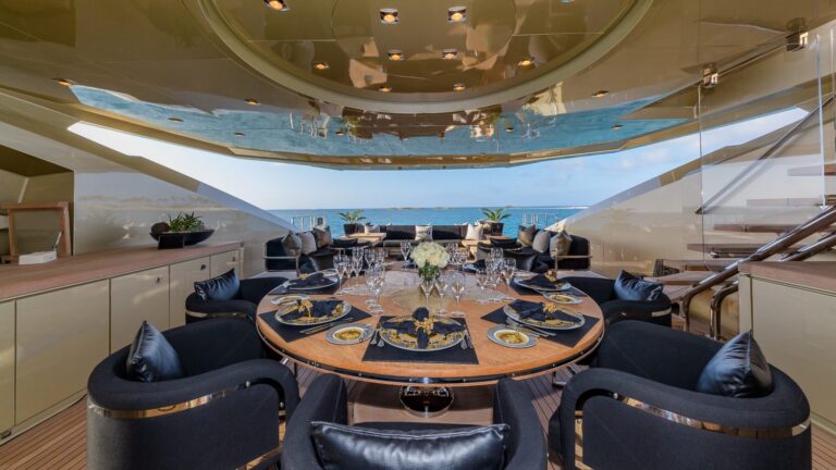 Alfresco Dining