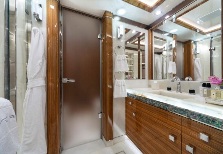 Master Ensuite