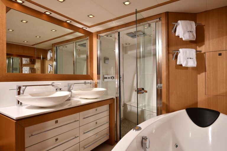 Ensuite