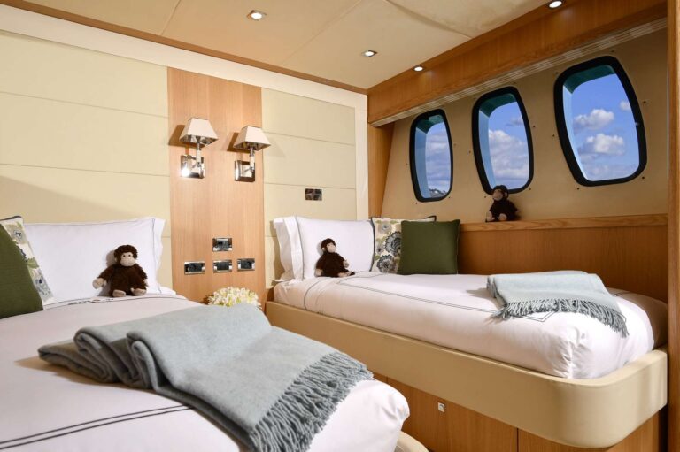Twin Cabin