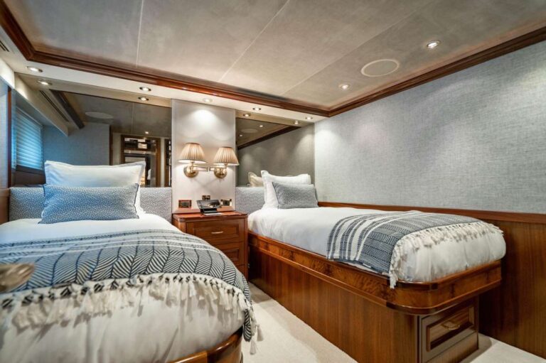 Twin Cabin