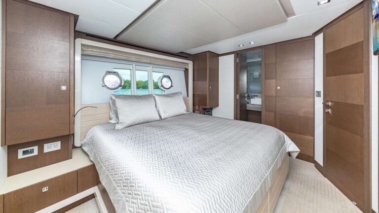 Double Cabin