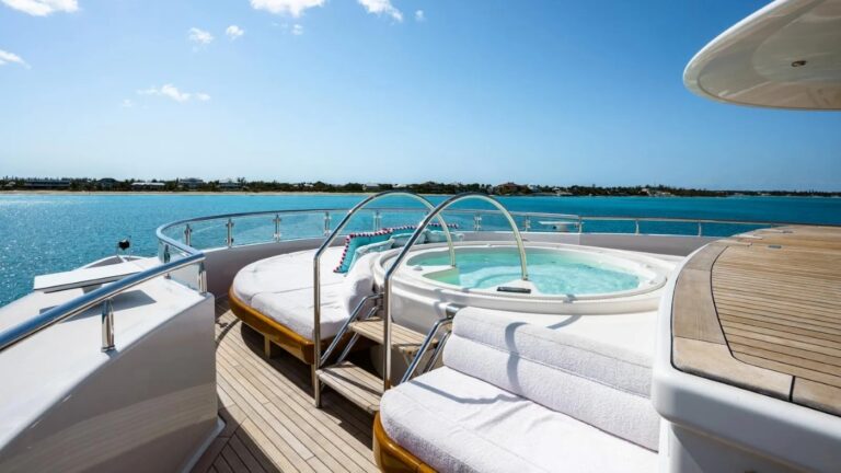 Exterior Sunbathing Area