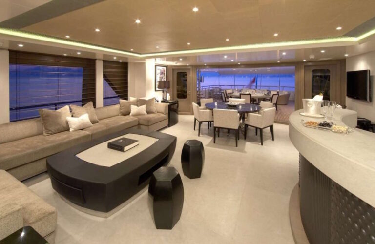 Upper Lounge