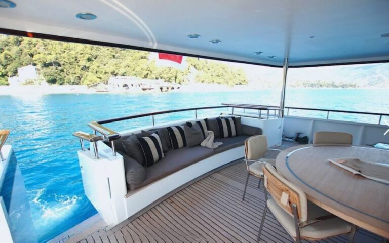 Exterior Relaxation Area