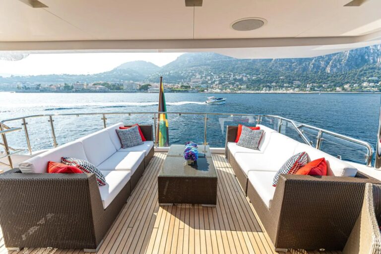 Lounge On Bridge Deck