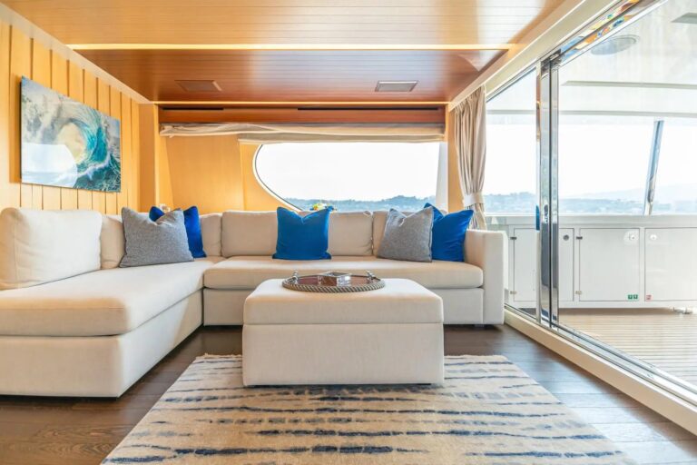 Bridge Deck Salon