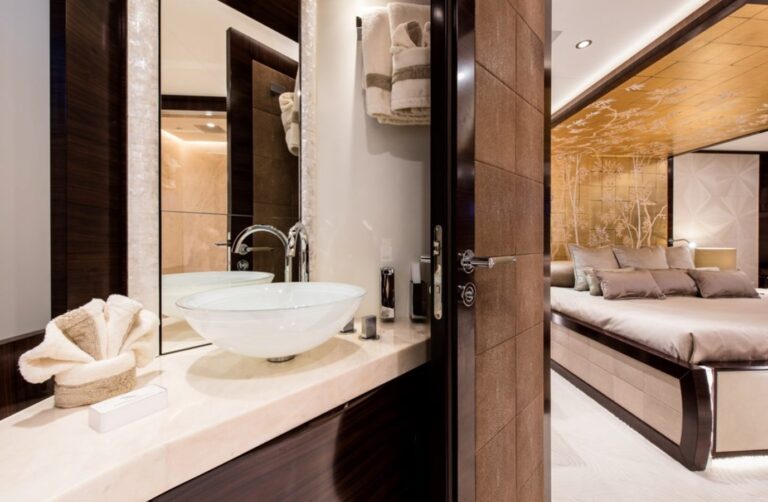 Ensuite