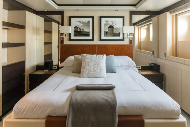 Double Guest Cabin
