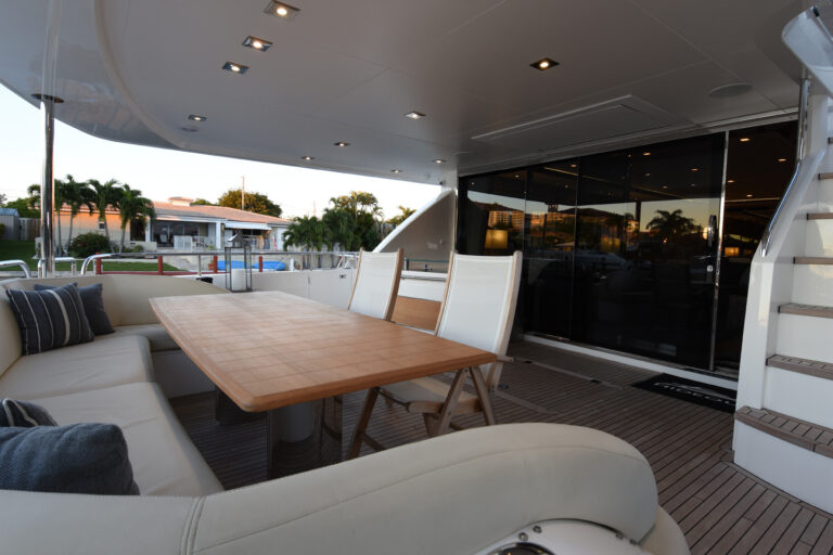Aft Deck Alfresco Dining