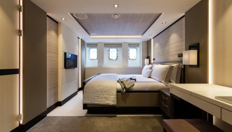 Double Cabin