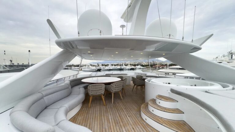Exterior Relaxation Area