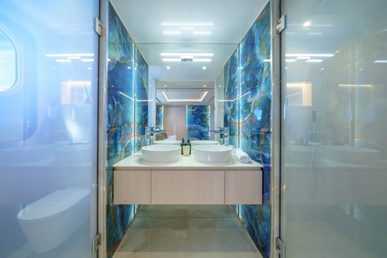 Ensuite Guest Bathroom