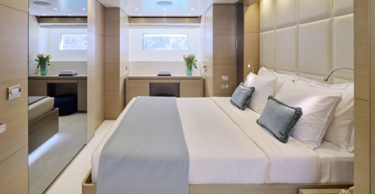 Double Cabin