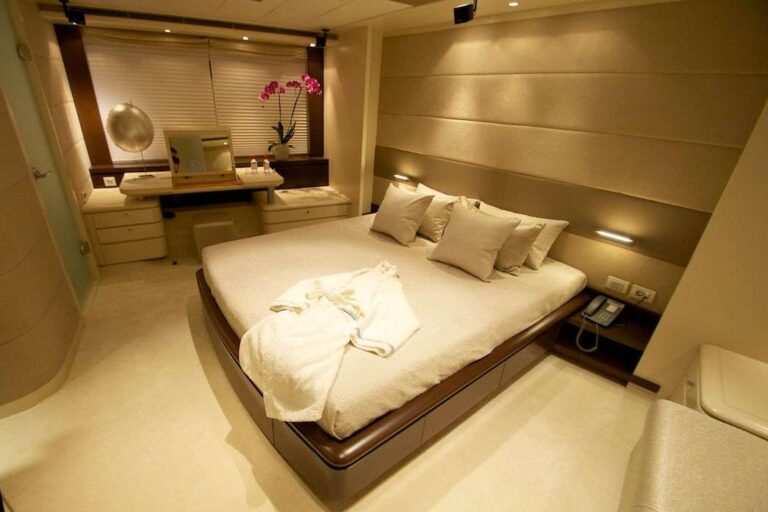 VIP Cabin
