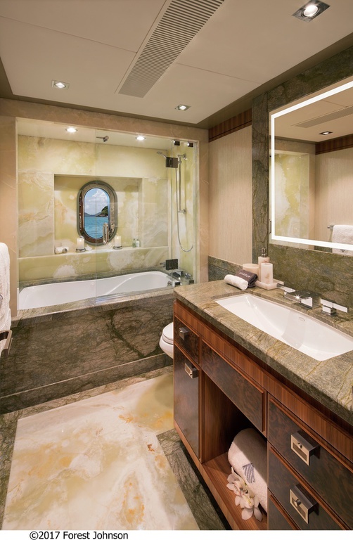 Guest Ensuite Bathroom