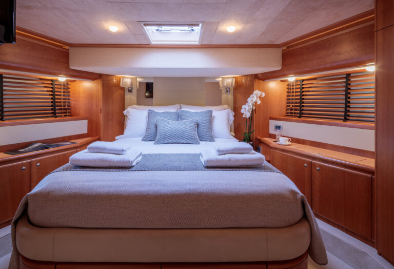 Double Cabin