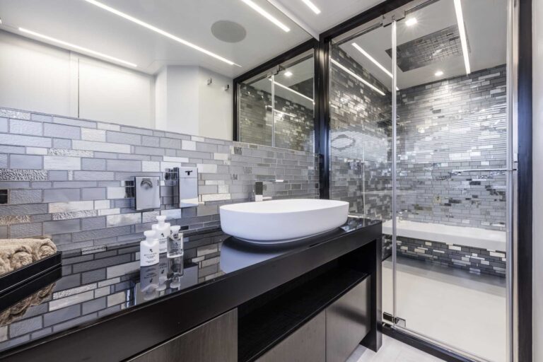 Master Ensuite