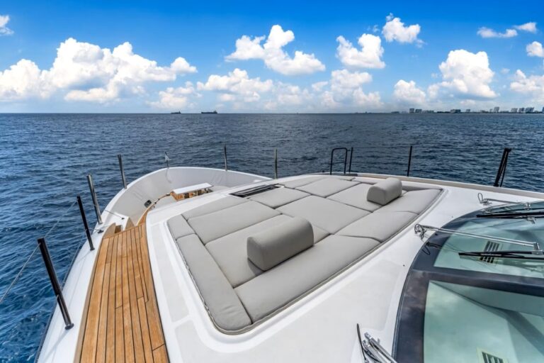 Opendeck With Sea Views