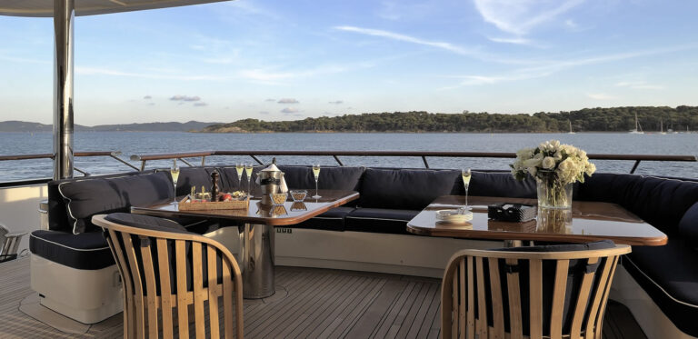 Alfresco Dining
