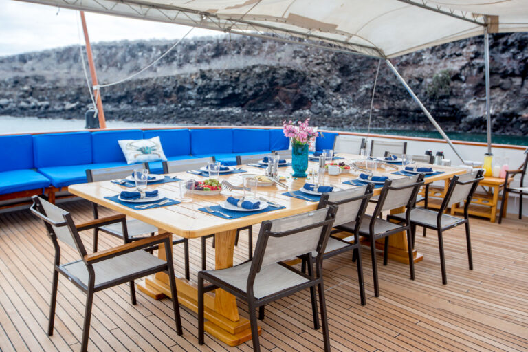Al Fresco Dining