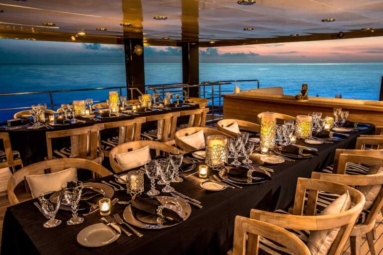 Alfresco Dining