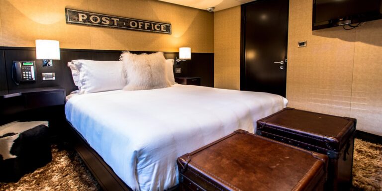 Guest Cabin