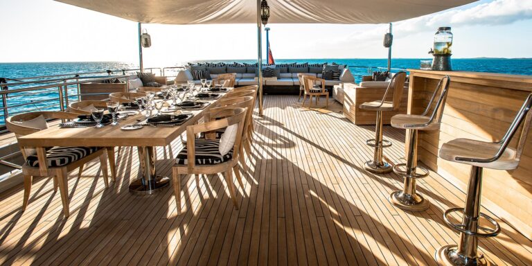 Alfresco Dining