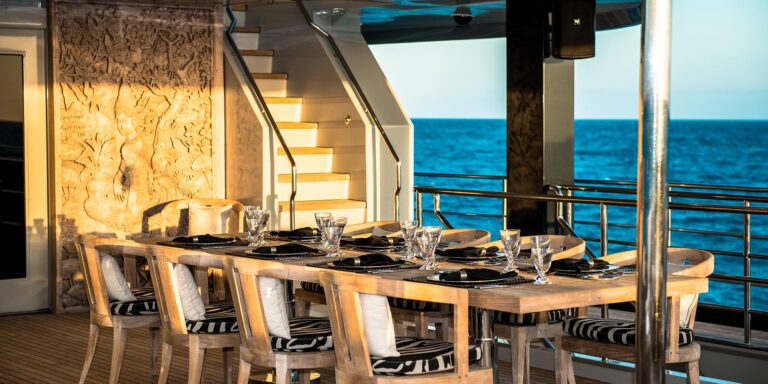 Alfresco Dining