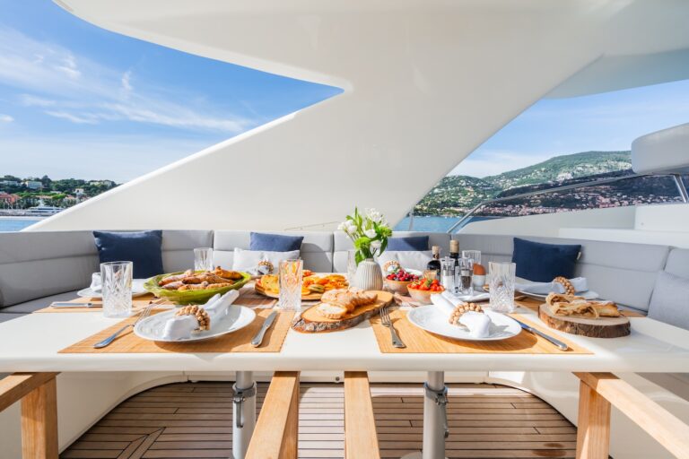 Al Fresco Dining Set Up