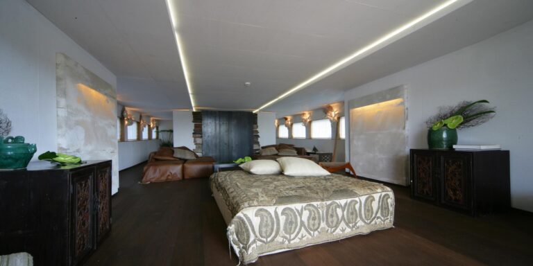 Guest Cabin