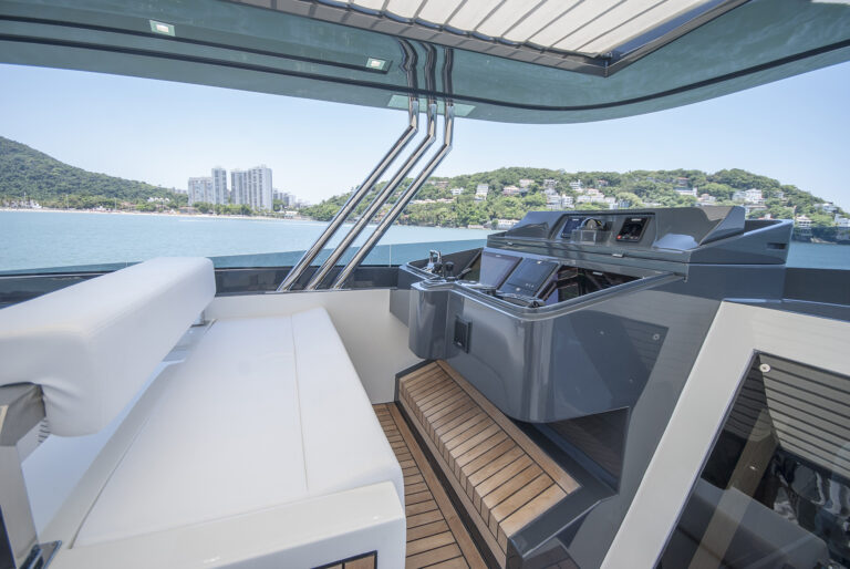 Flybridge