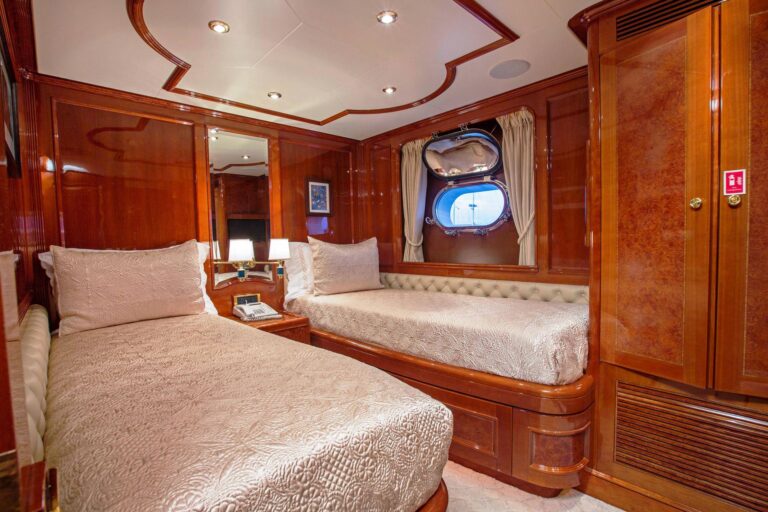 Twin Cabin