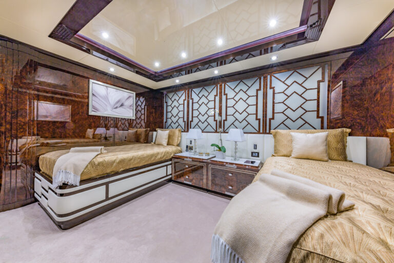 Twin Cabin
