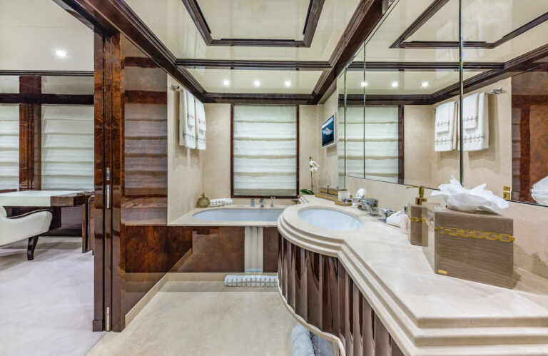 Ensuite