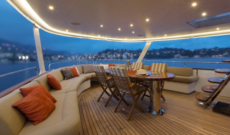 Alfresco Dining