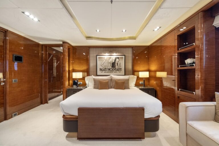 Vip Cabin