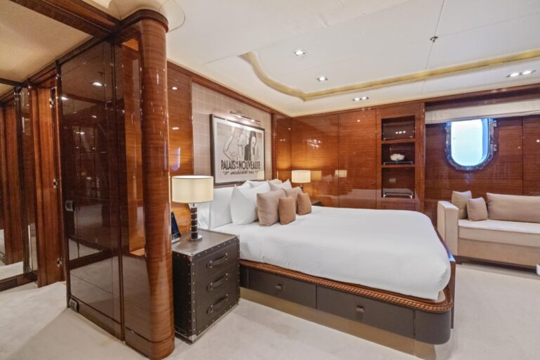 Vip Cabin
