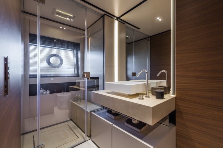 Ensuite