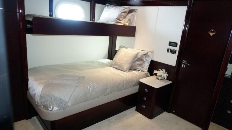 Guest Cabin