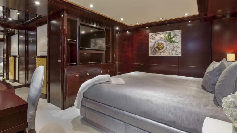 Guest Cabin