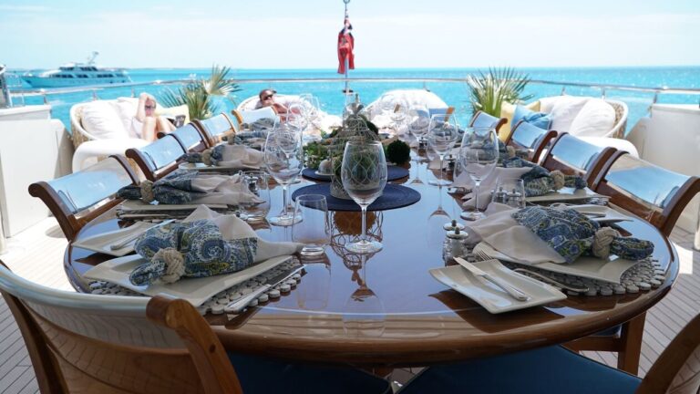 Alfresco Dining