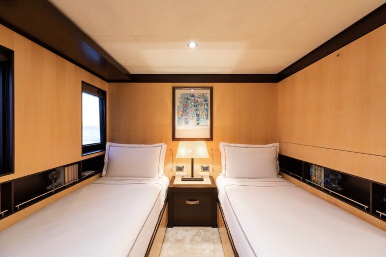 Twin Cabin