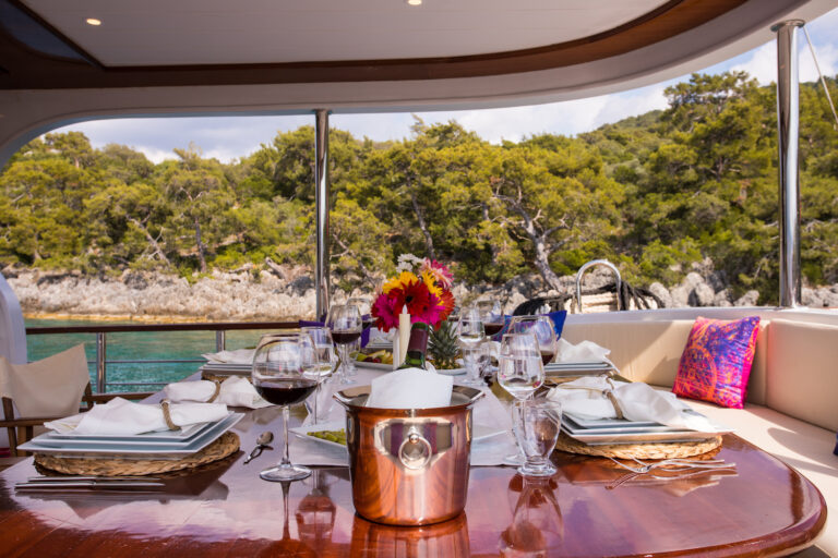 Dining Detail