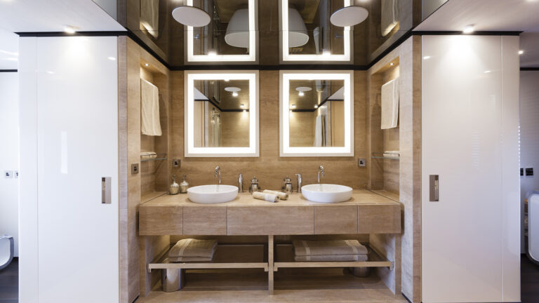 MR T bathroom