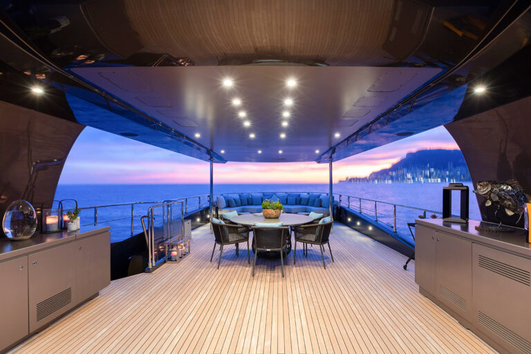 MRS L Exterior - Flybridge Deck