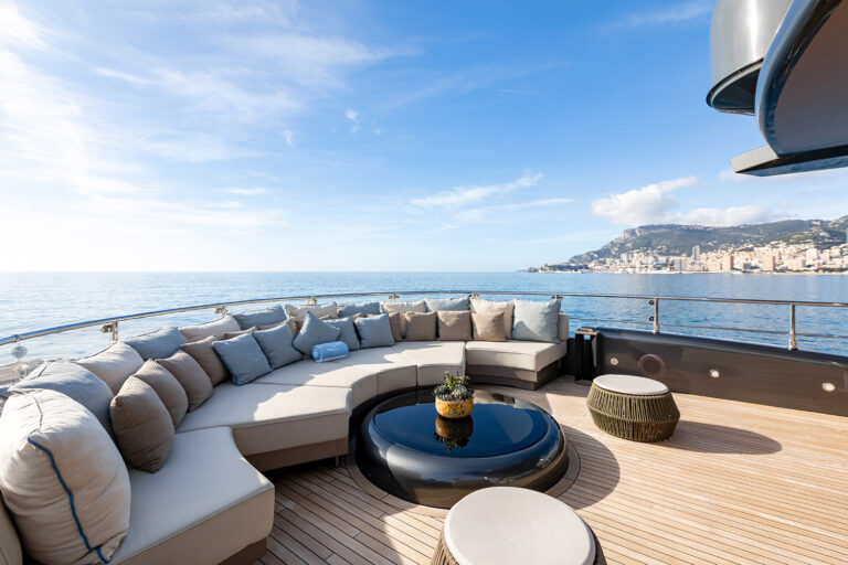 MRS L Exterior - Main Deck