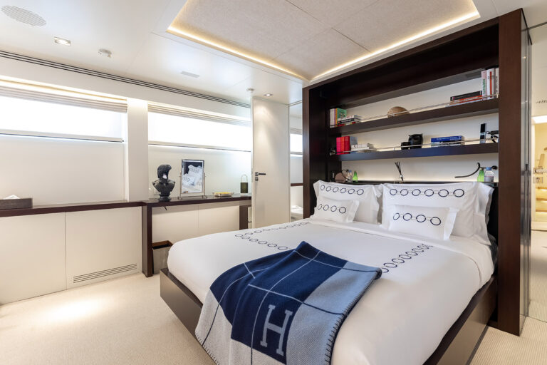 MRS L Interior - Cabin