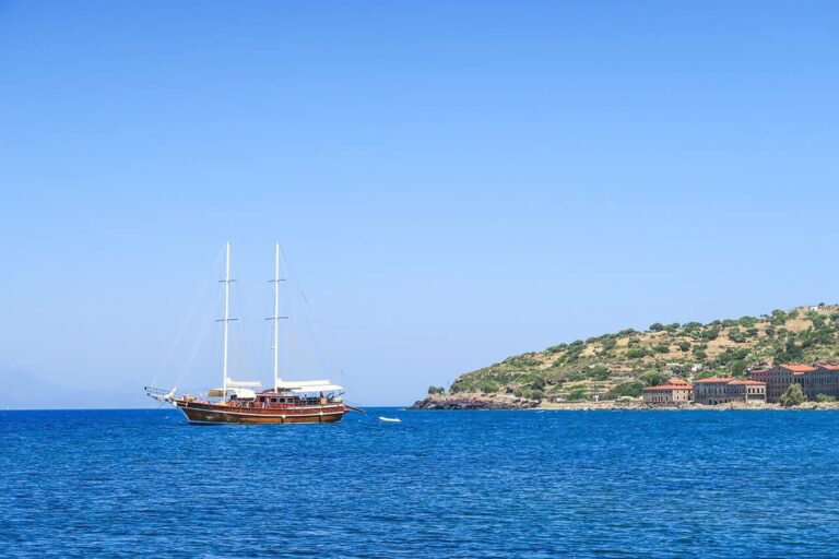 MUHTESEM A In The East Med